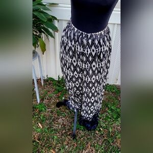Maurices Black and White Patterned Pants